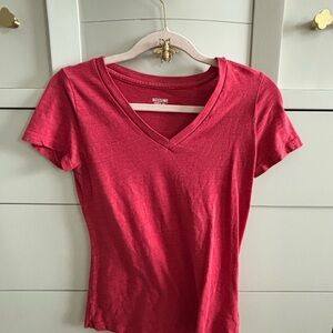 Mossimo Supply Co. Pink Fitted V-Neck Tee